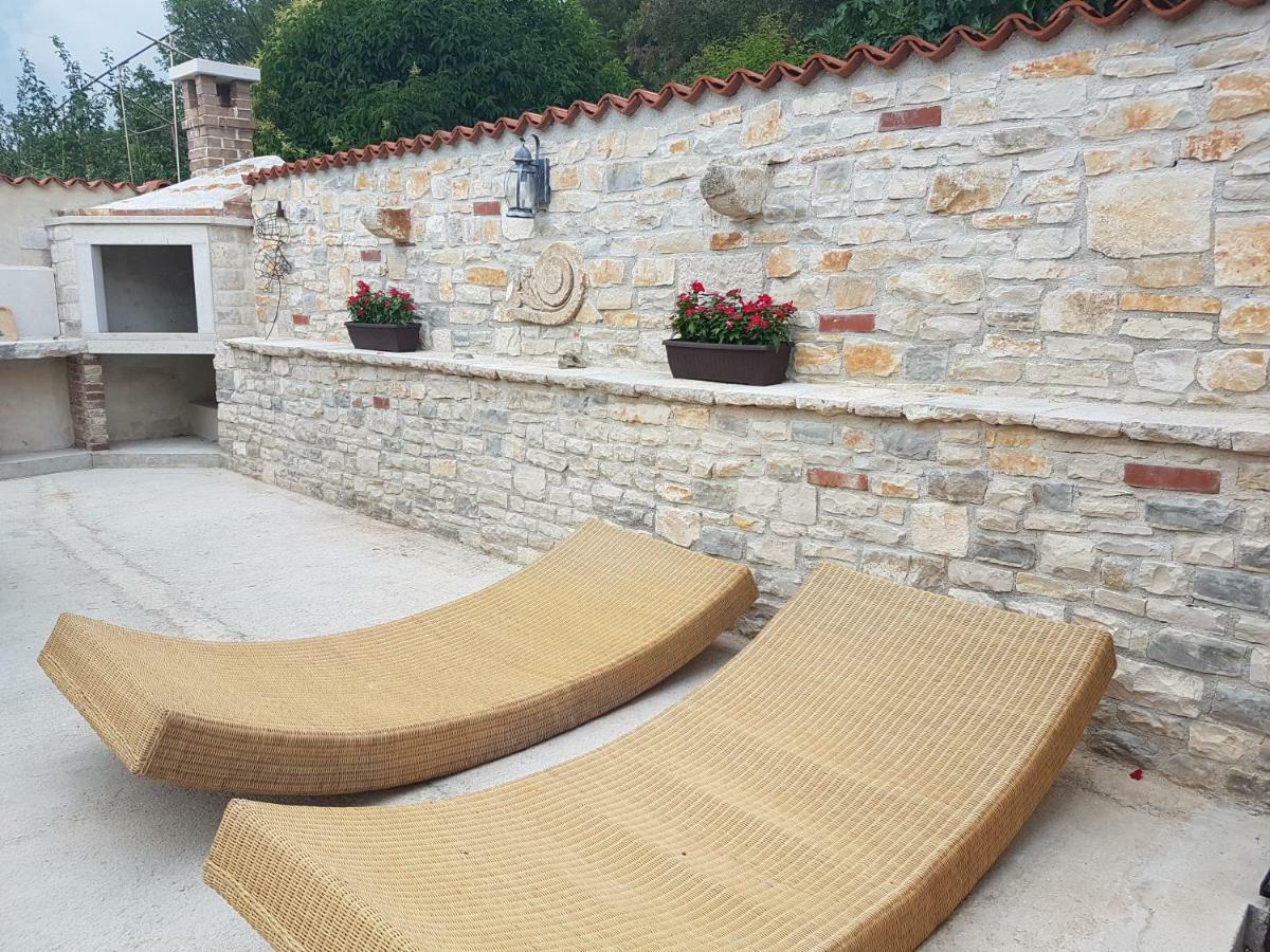 Wellness Apartman Kaiser Πούλα Εξωτερικό φωτογραφία